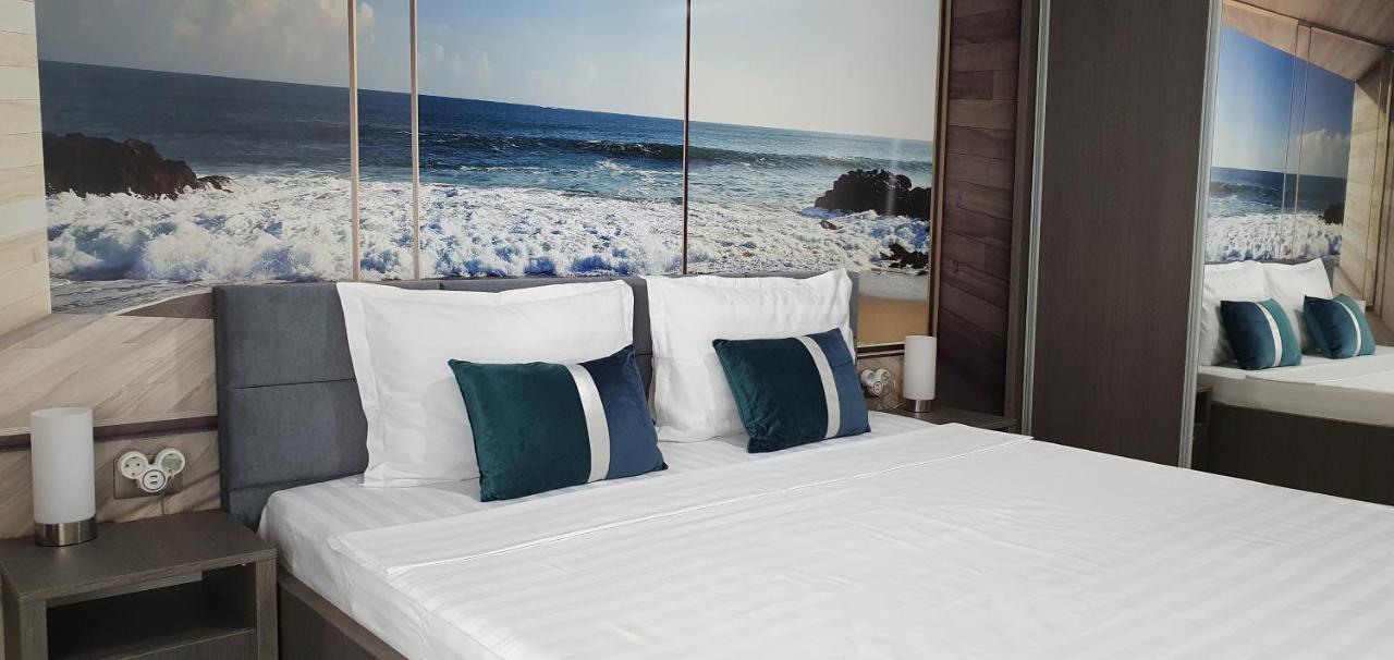 Isabelle Apartament Alezzi Beach Resort Mamaia Nord Navodari Bagian luar foto