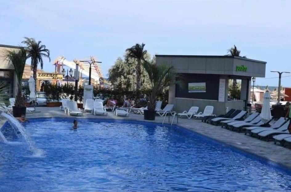 Isabelle Apartament Alezzi Beach Resort Mamaia Nord Navodari Bagian luar foto